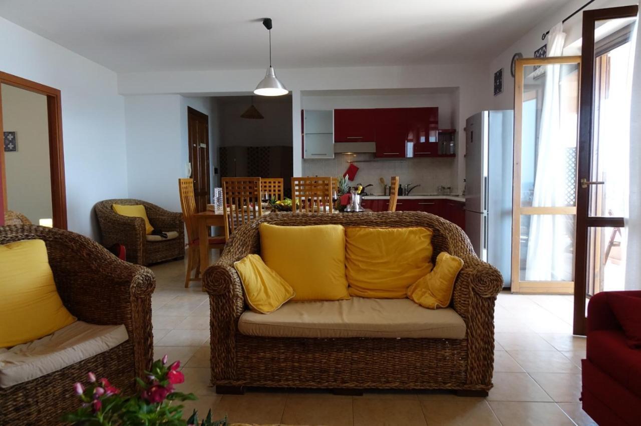 Poseidone Sea Apartment Taormina Мацео Екстериор снимка