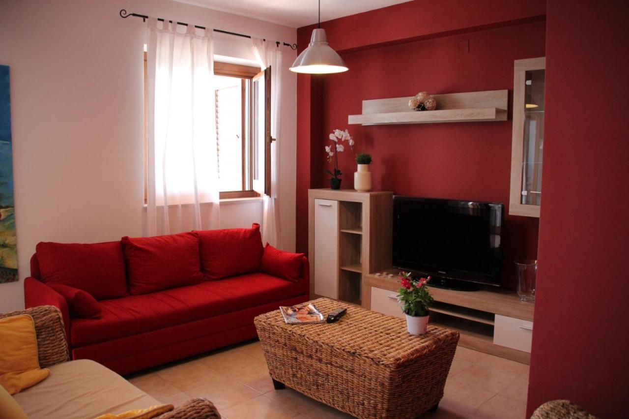 Poseidone Sea Apartment Taormina Мацео Екстериор снимка
